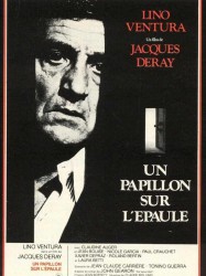 Un papillon sur l'épaule