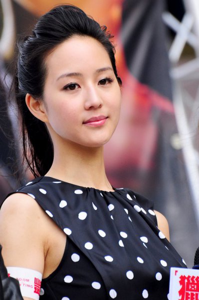 Janine Chang (张钧甯)