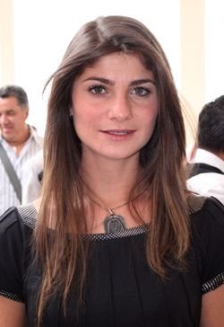 María Aura