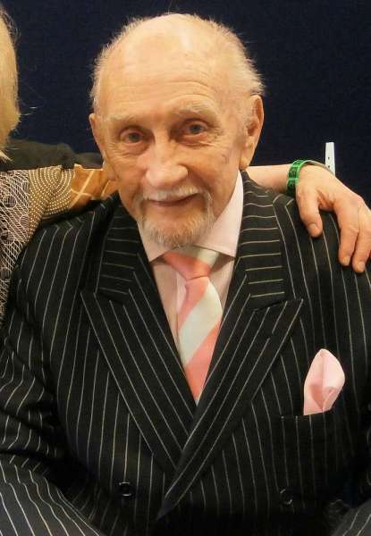 Roy Dotrice