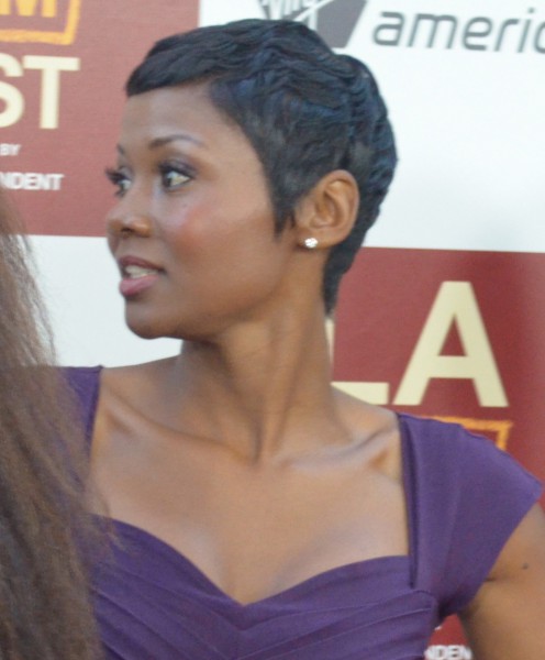 Emayatzy Corinealdi