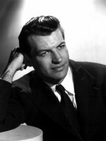 Richard Egan