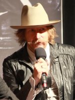 Lew Temple