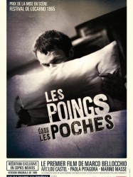 Les Poings dans les poches