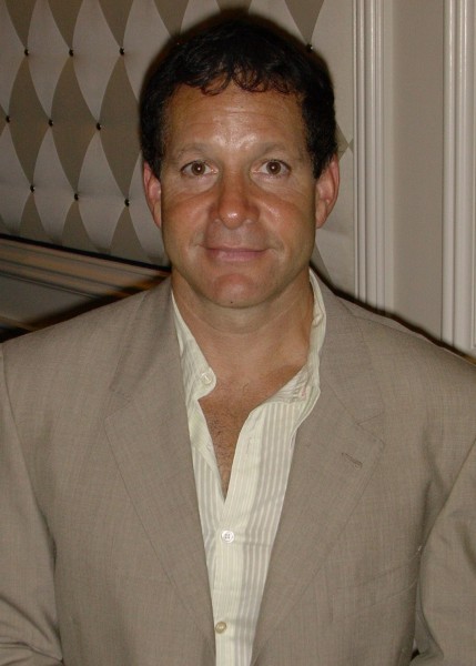 Steve Guttenberg