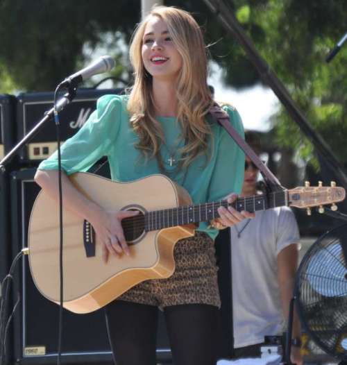 Katelyn Tarver