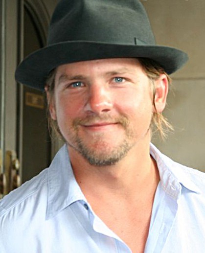 Zachary Knighton