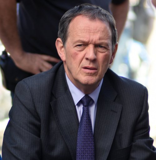 Kevin Whately