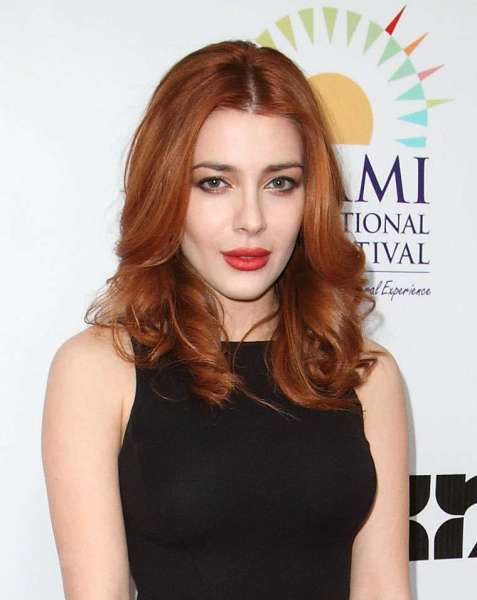 Elena Satine