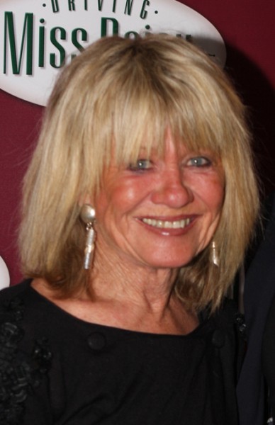 Margaret Pomeranz, AM