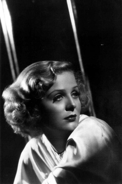 Gloria Stuart