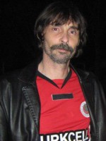 Erdal Beşikçioğlu