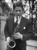 Rudy Vallée