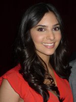 Camila Banus