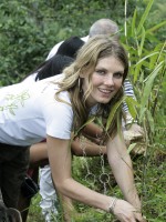 Angela Lindvall