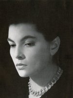 Elena Varzi